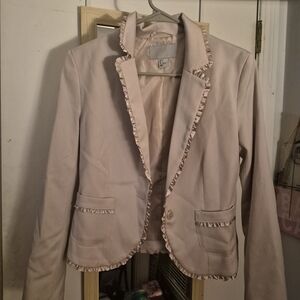 H&M Cream Ruffled Women's Blazer